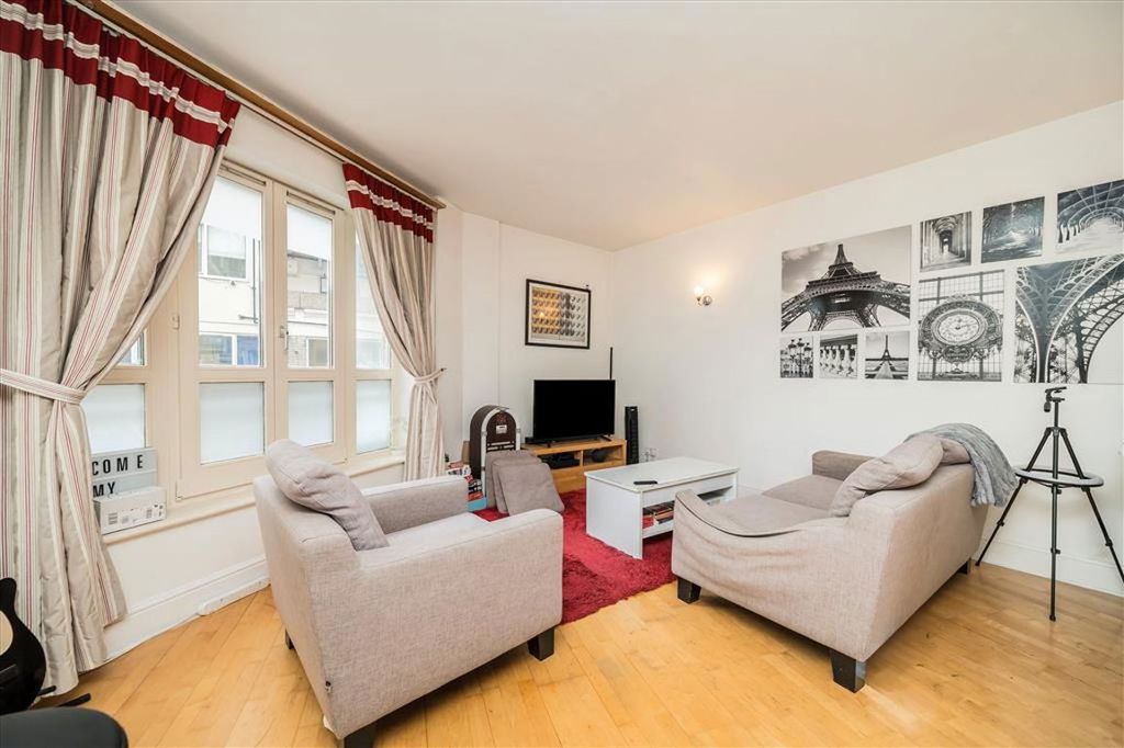 Property photo 2 of 6