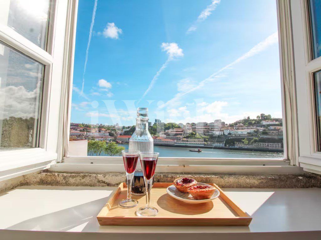 Property photo 1 of 23 T0 With Douro River View And Active Local Accommodation License