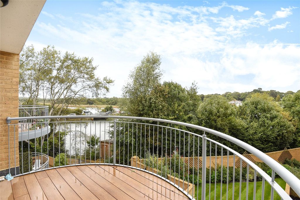 Property photo 1 of 13 216664(3)[1].Jpg