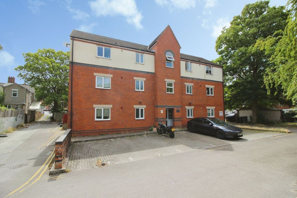 Property photo 1 of 7