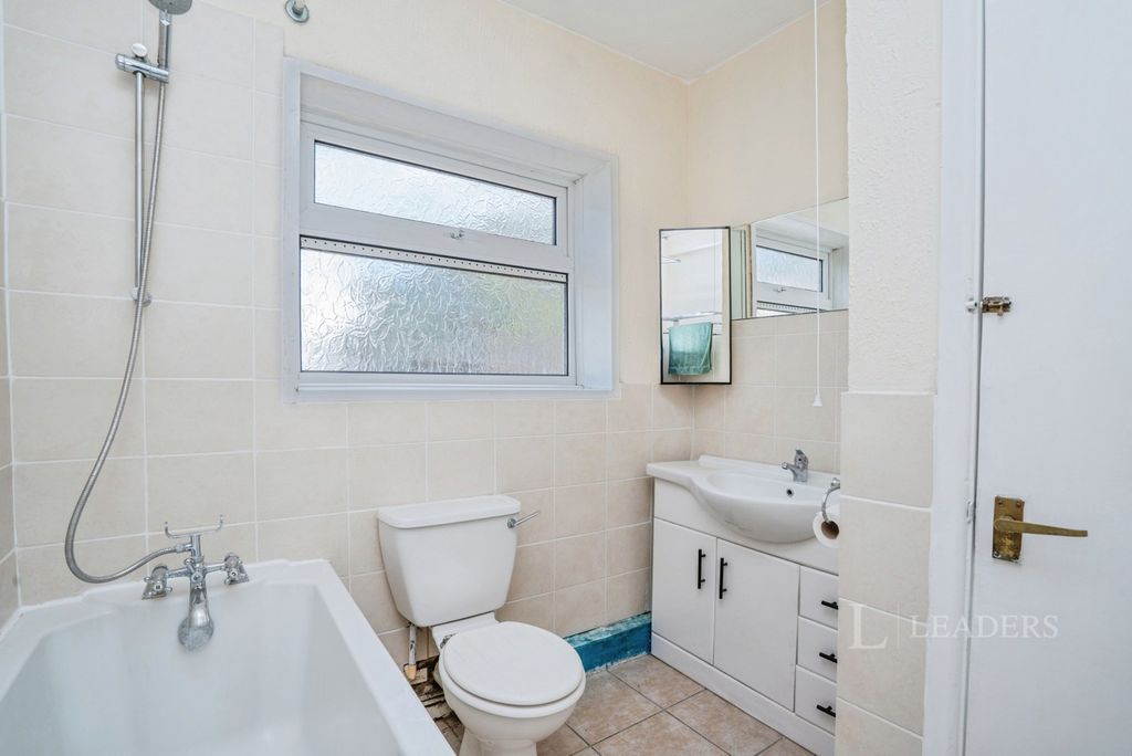 Property photo 3 of 21 Pbox-Img.Jpg