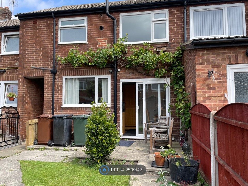 Property photo 2 of 12