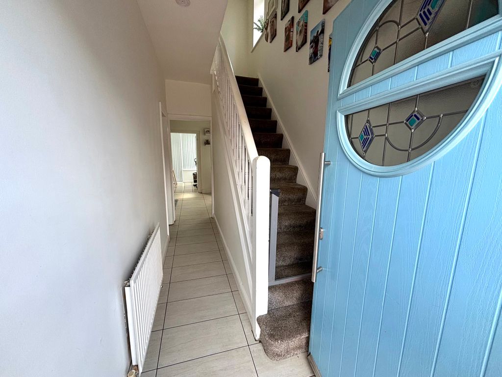 Property photo 3 of 31