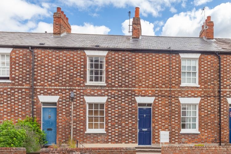 Property photo 2 of 8 229481