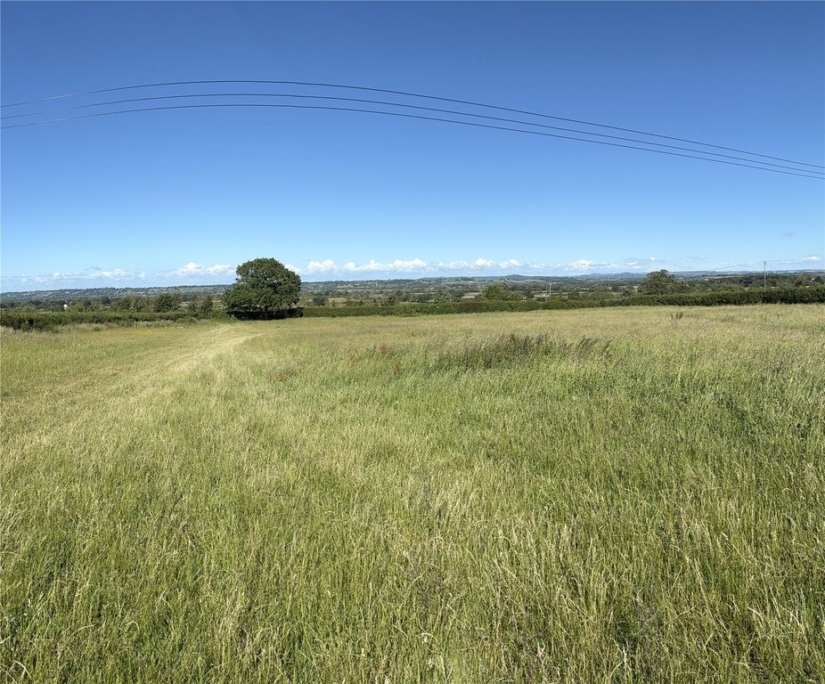 Property photo 3 of 5 Picture No. 04