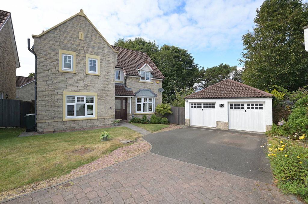 Property photo 1 of 30