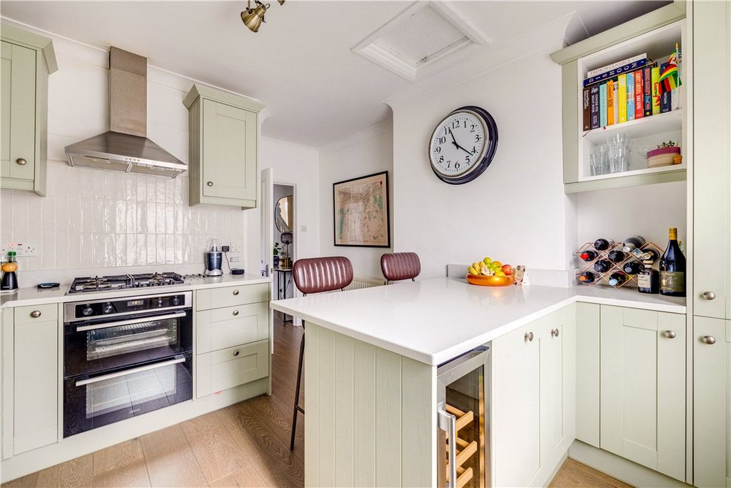 Property photo 2 of 12 Picture No. 02