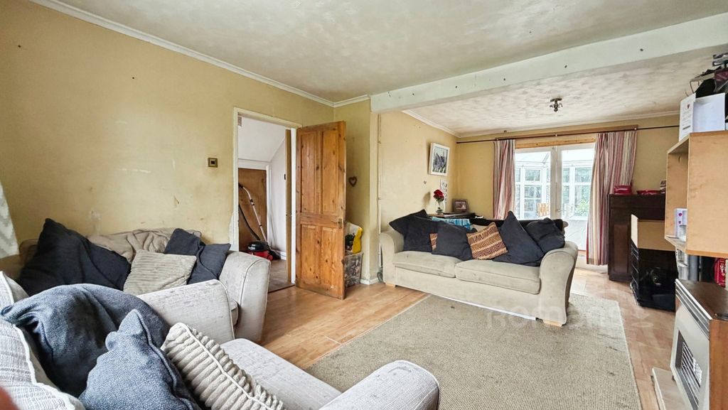 Property photo 3 of 29 Pbox-Img.Jpg