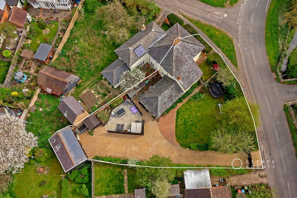 Property photo 2 of 38