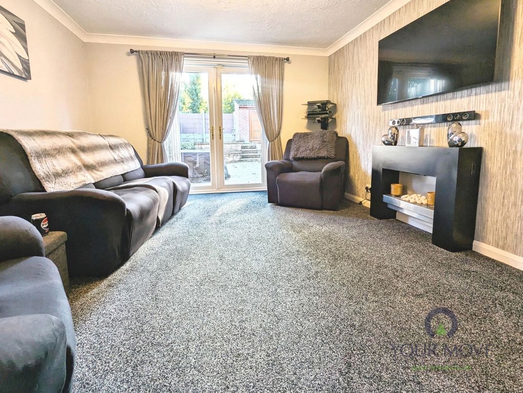Property photo 2 of 20 Lounge