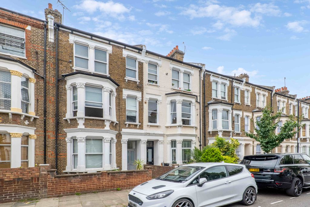 Property photo 3 of 11 15.Jpg