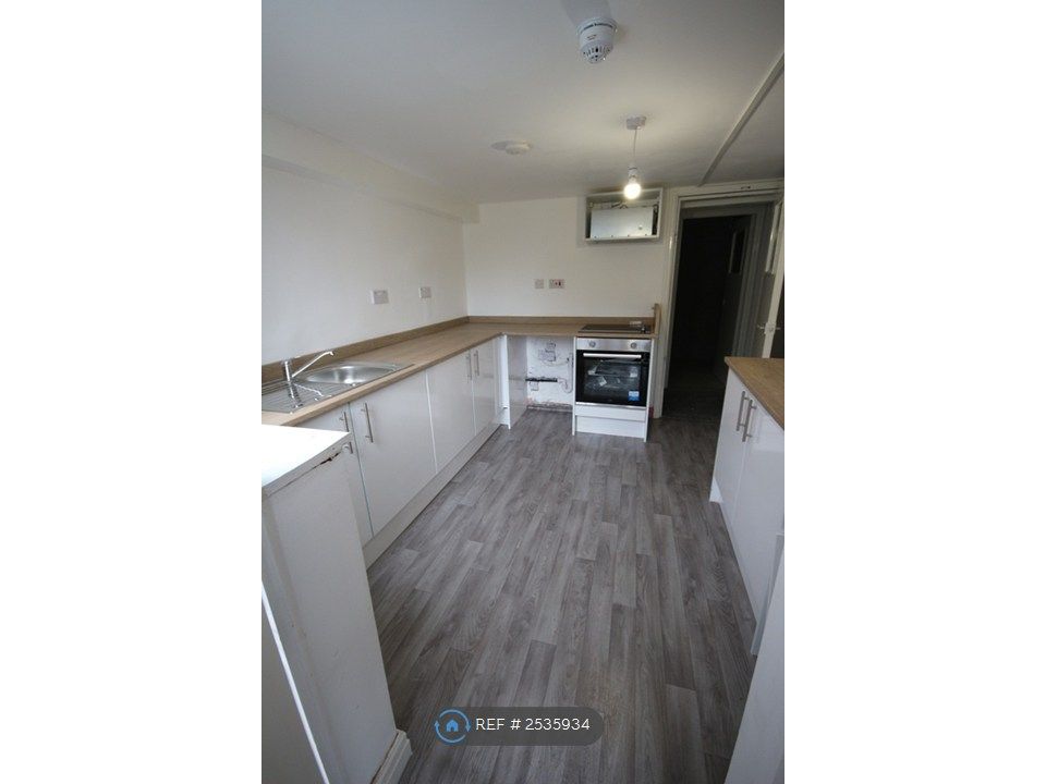Property photo 2 of 3 Kitchen