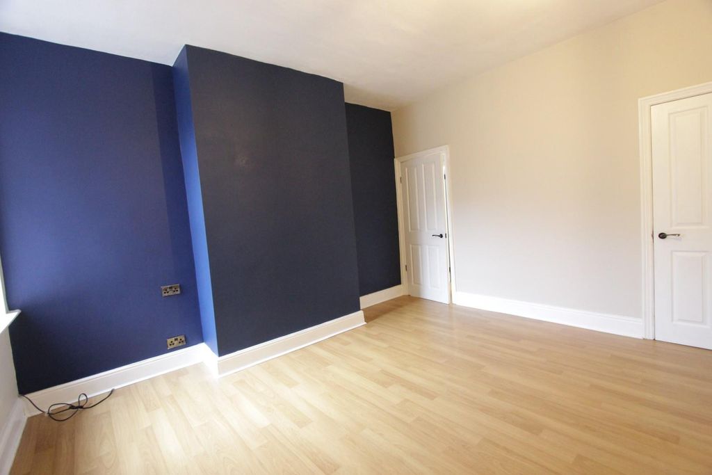 Property photo 3 of 9 Dining Room.Jpg
