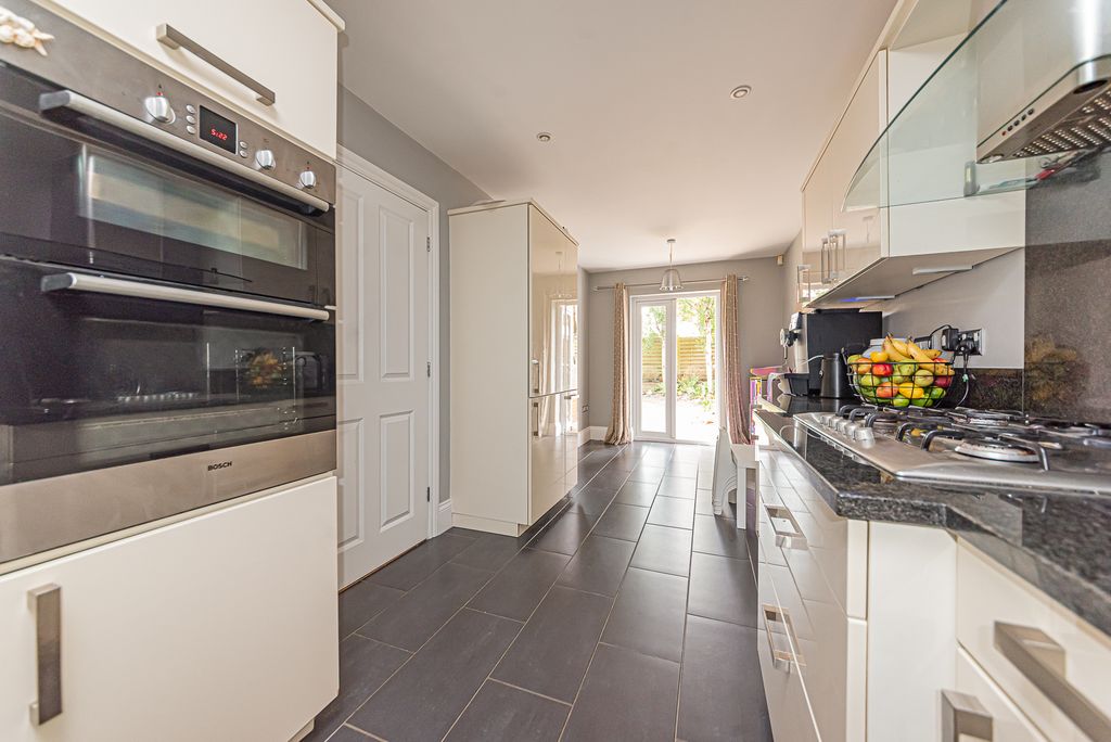 Property photo 3 of 17 Kitcen/Breakfast Room