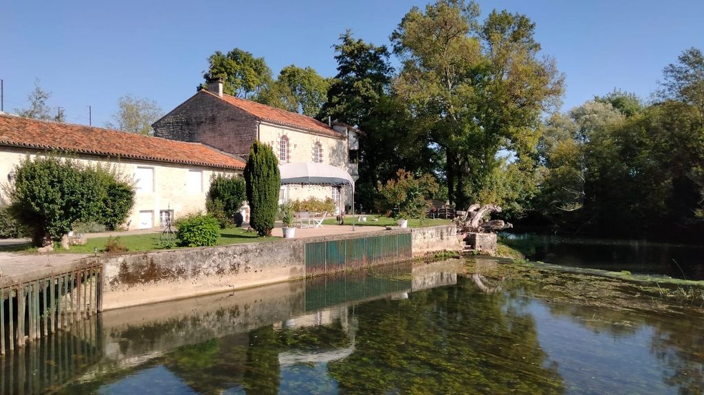 Property photo 1 of 21