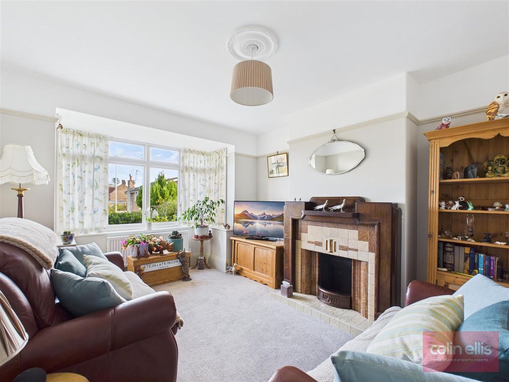 Property photo 2 of 30 Cam05075G0-Pr0238-Still010.Jpg