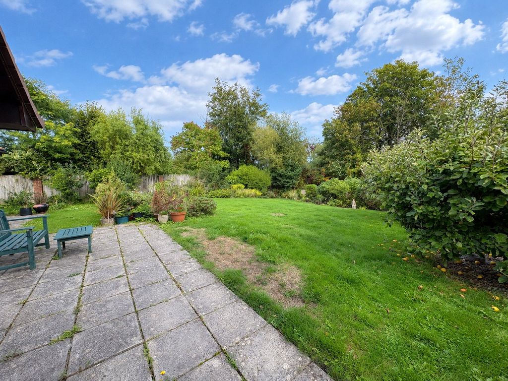 Property photo 2 of 19 Picture No. 45