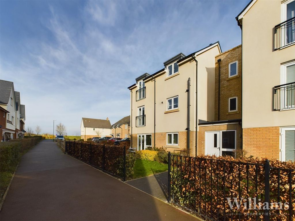 Property photo 1 of 12 Cam04950G0-Pr0026-Still017.Jpg