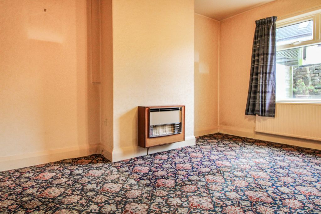 Property photo 3 of 16 Living Room