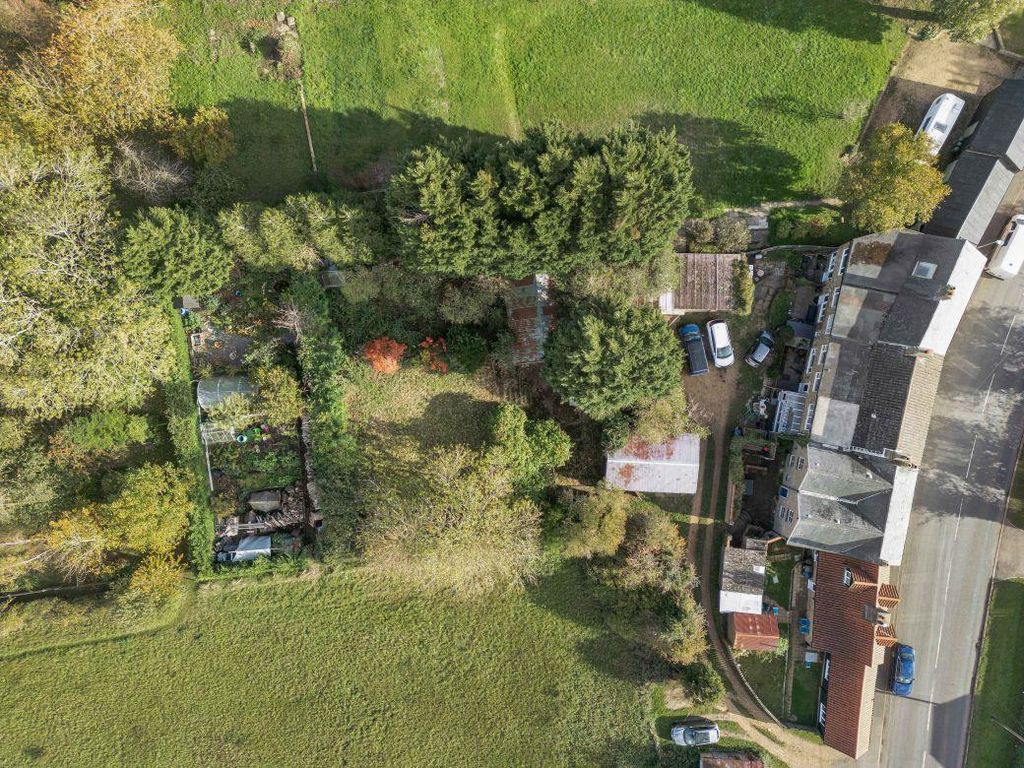 Property photo 2 of 37 26_66671.Jpg