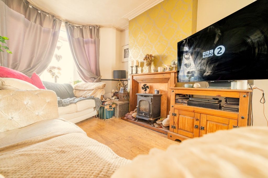 Property photo 3 of 13 Call 02920 454555 To Secure Your Viewing_12