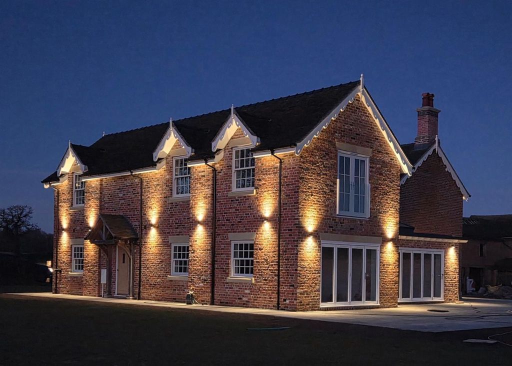 Property photo 2 of 21 Owners 2.Jpg