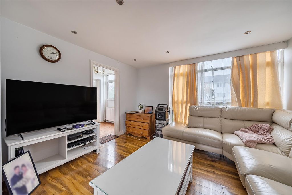 Property photo 2 of 17 Reception Room