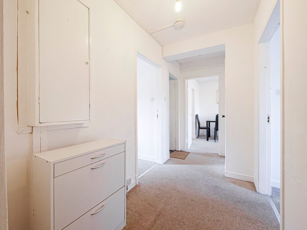Property photo 2 of 18 Hall