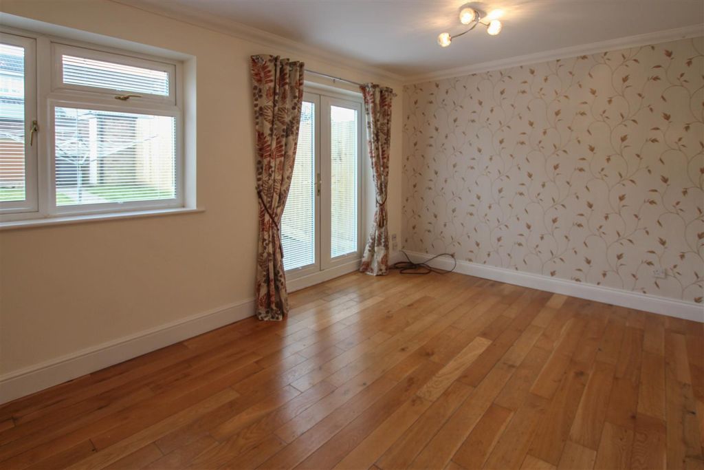 Property photo 3 of 12 Img_5255.Jpg