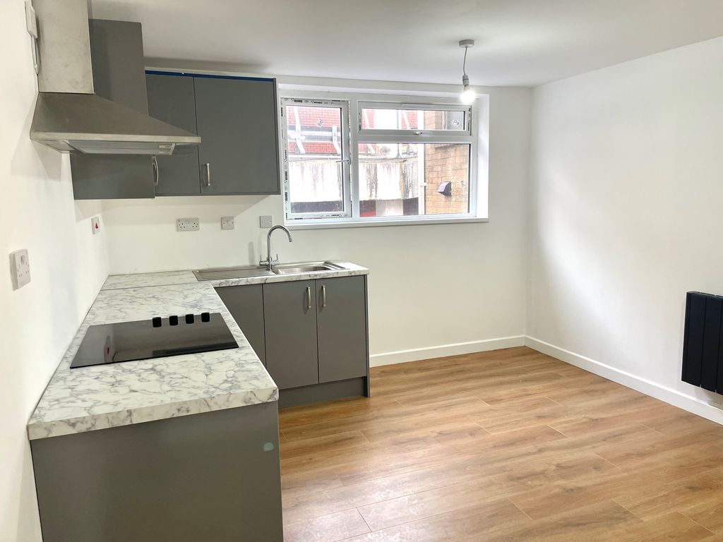 Property photo 2 of 10 Bedroom 2