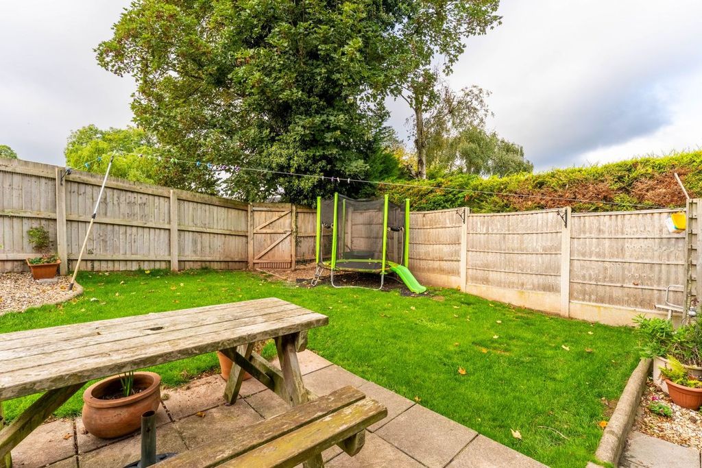 Property photo 3 of 23