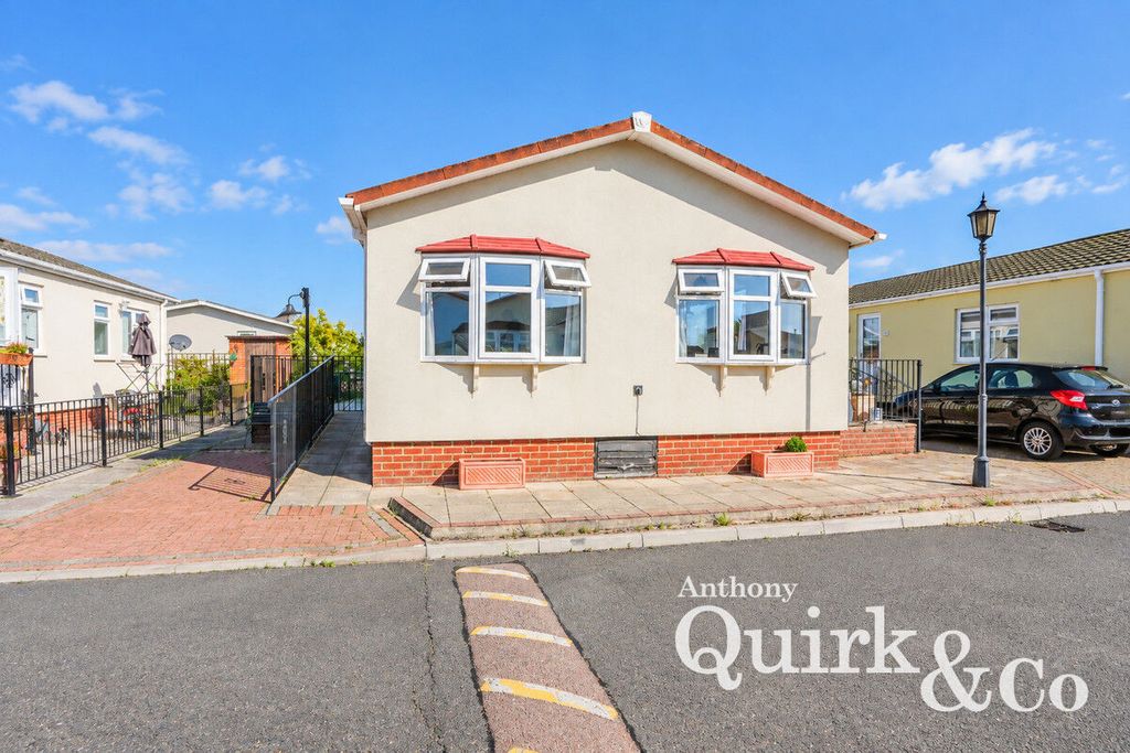 Property photo 1 of 12