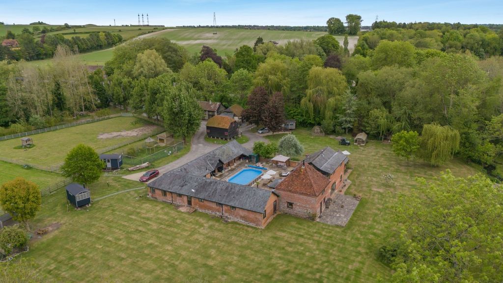 Property photo 1 of 24 The Dovecot