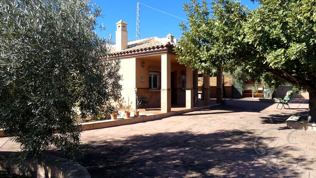 Property photo 1 of 20