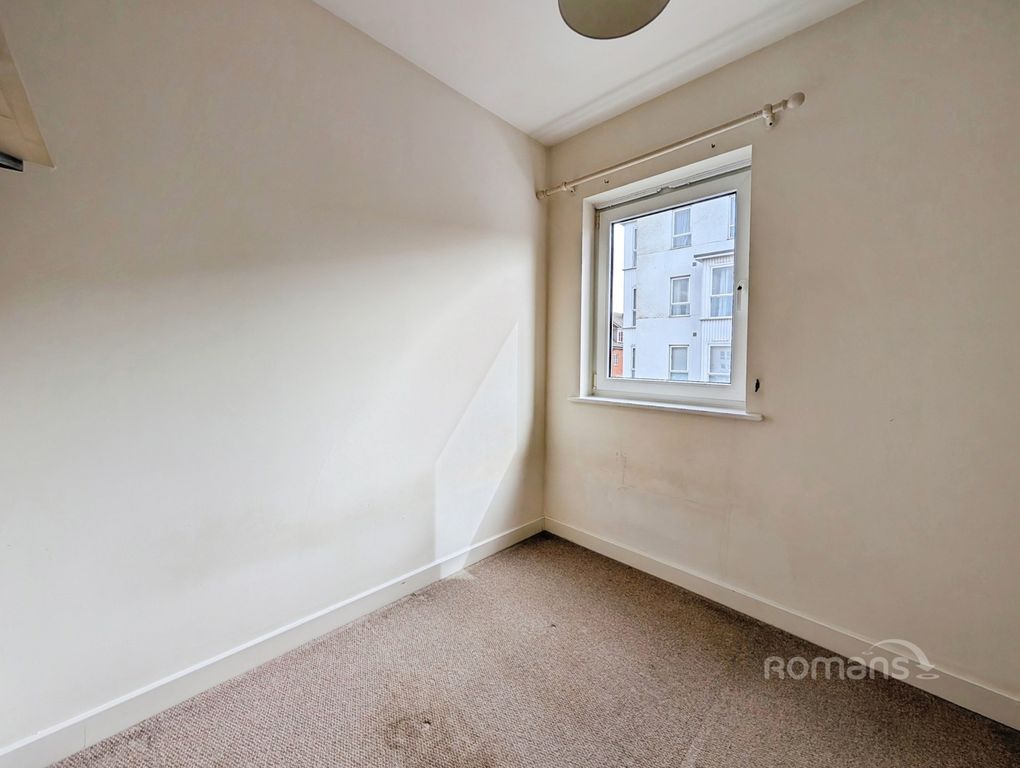 Property photo 3 of 8 Pbox-Img.Jpg