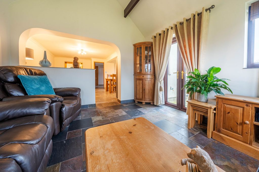 Property photo 2 of 53