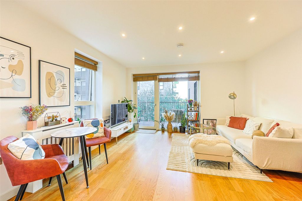 Property photo 2 of 14 Picture No. 04