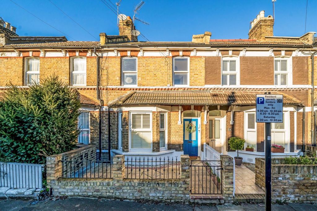 Property photo 1 of 5