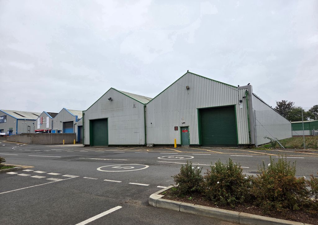 Property photo 1 of 3