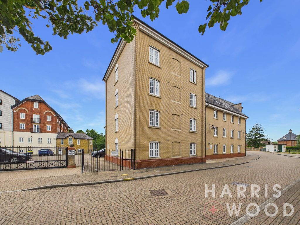 Property photo 1 of 28 5208600