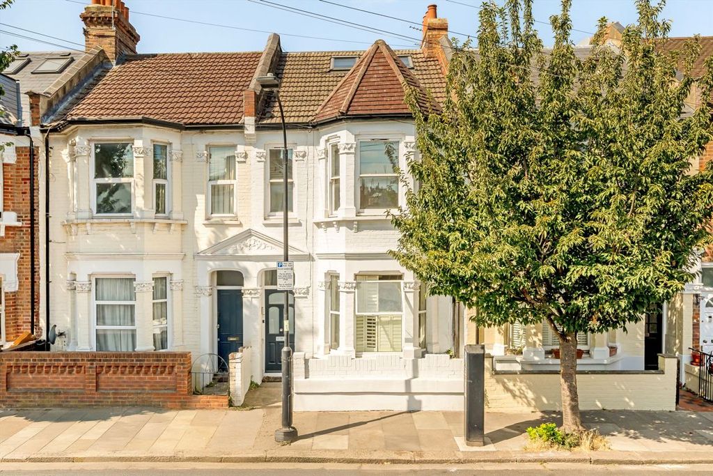 Property photo 1 of 7