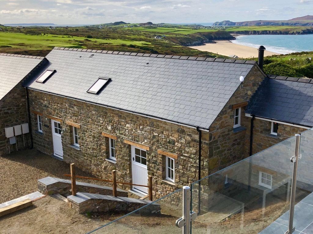 Property photo 3 of 43 Awel Y Mor