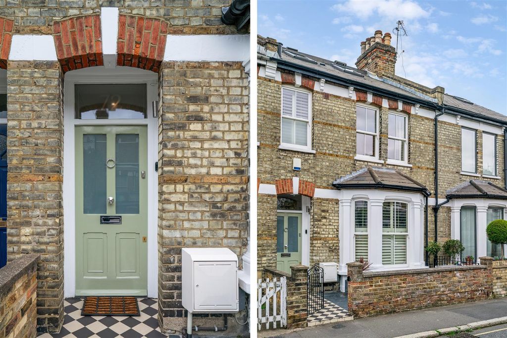 Property photo 1 of 15 Devonshire Road, W4 - For Sale