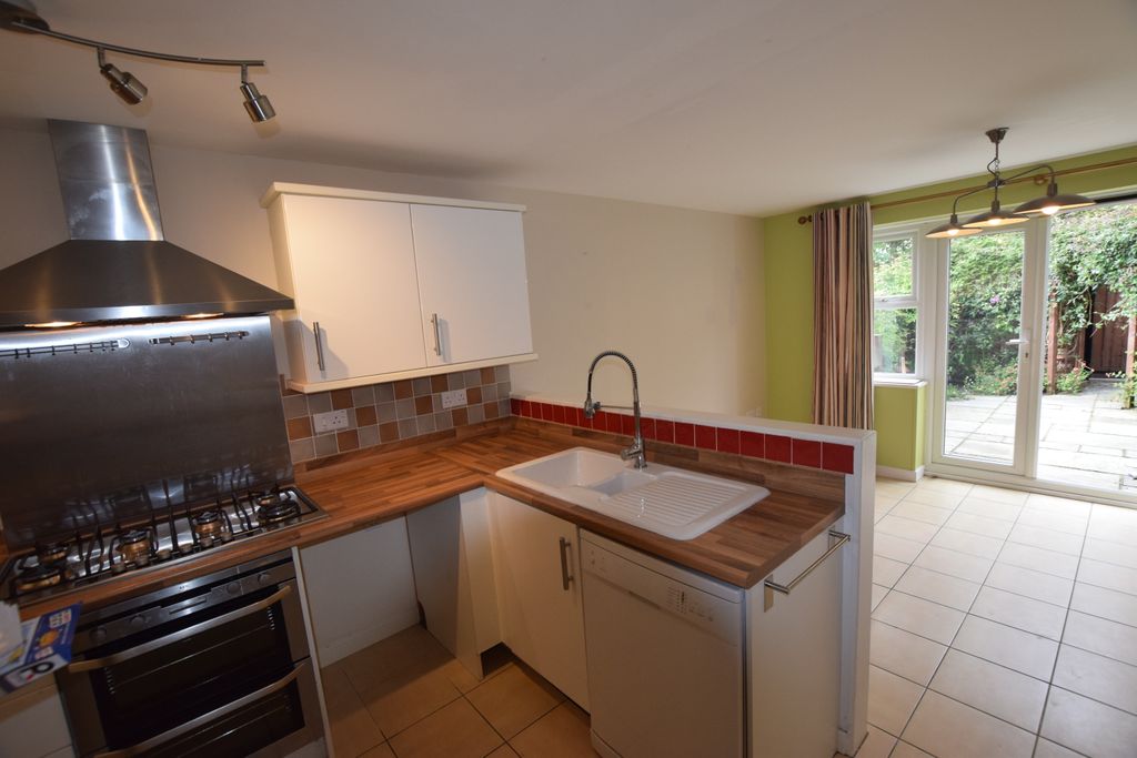 Property photo 3 of 15 Photo 03