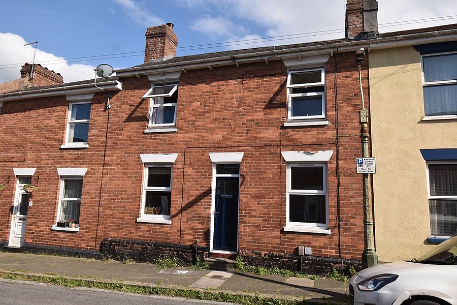 Property photo 1 of 11