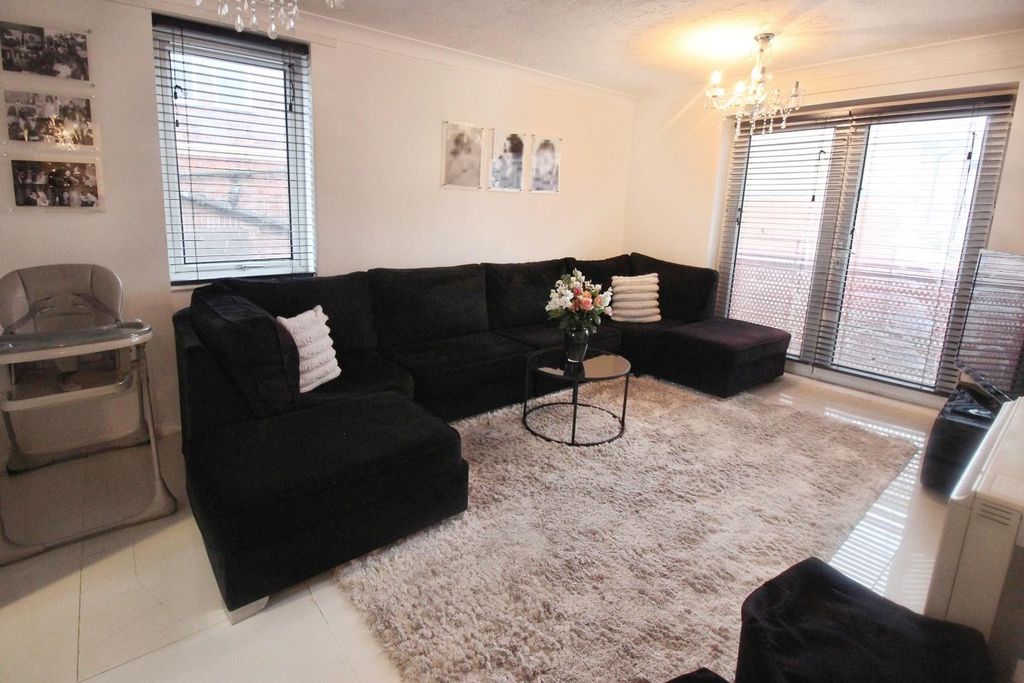 Property photo 2 of 20 F98382c3-Img_6041.Jpg