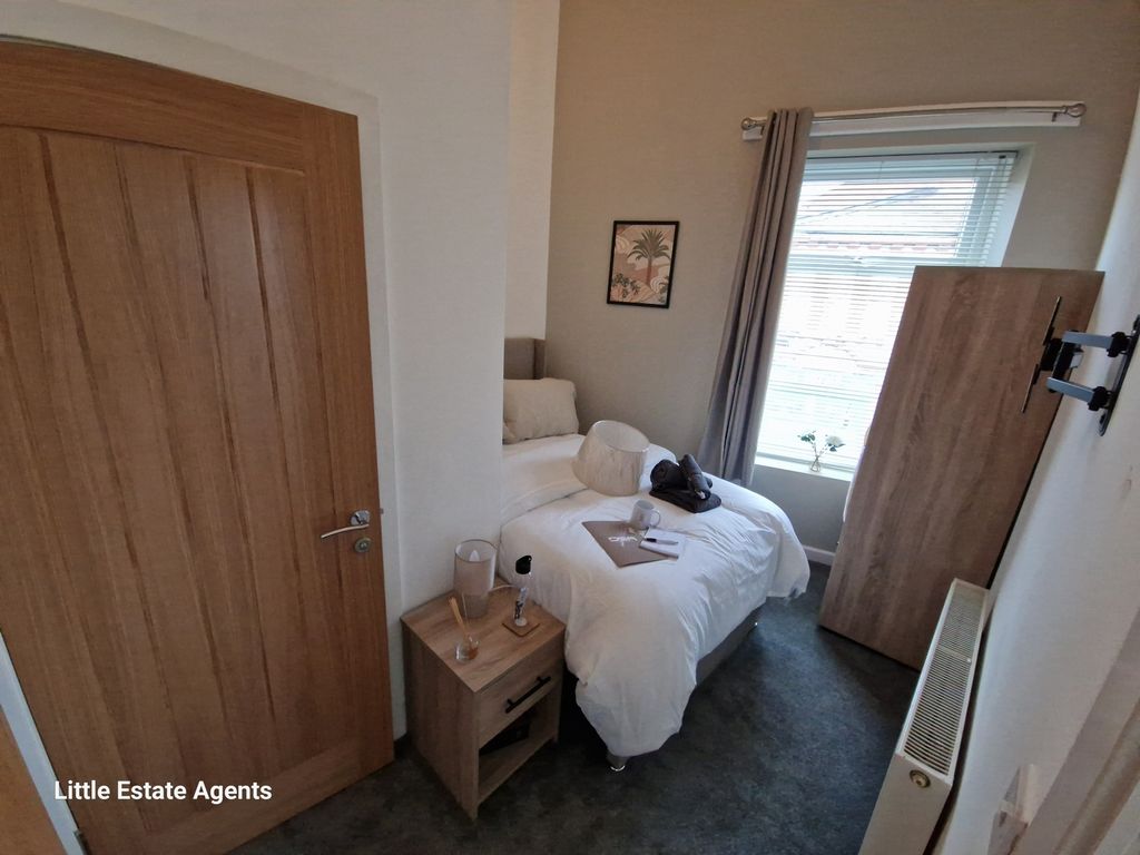 Property photo 1 of 11 Photo 1