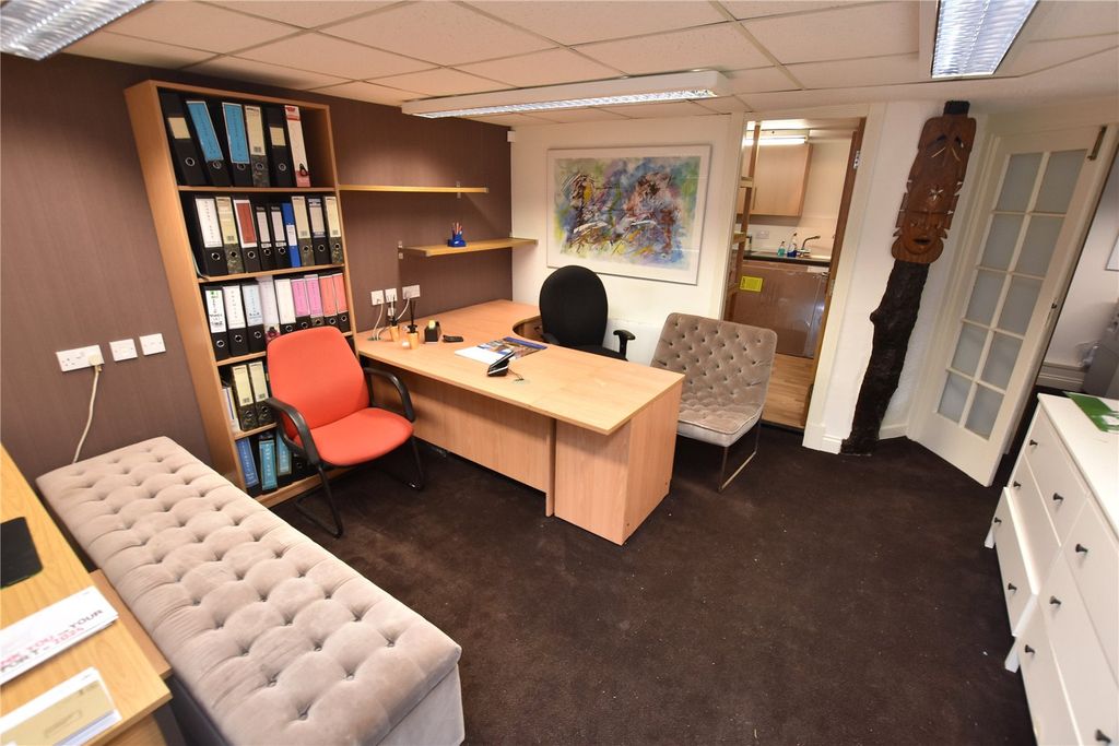 Property photo 3 of 12 Picture No. 19