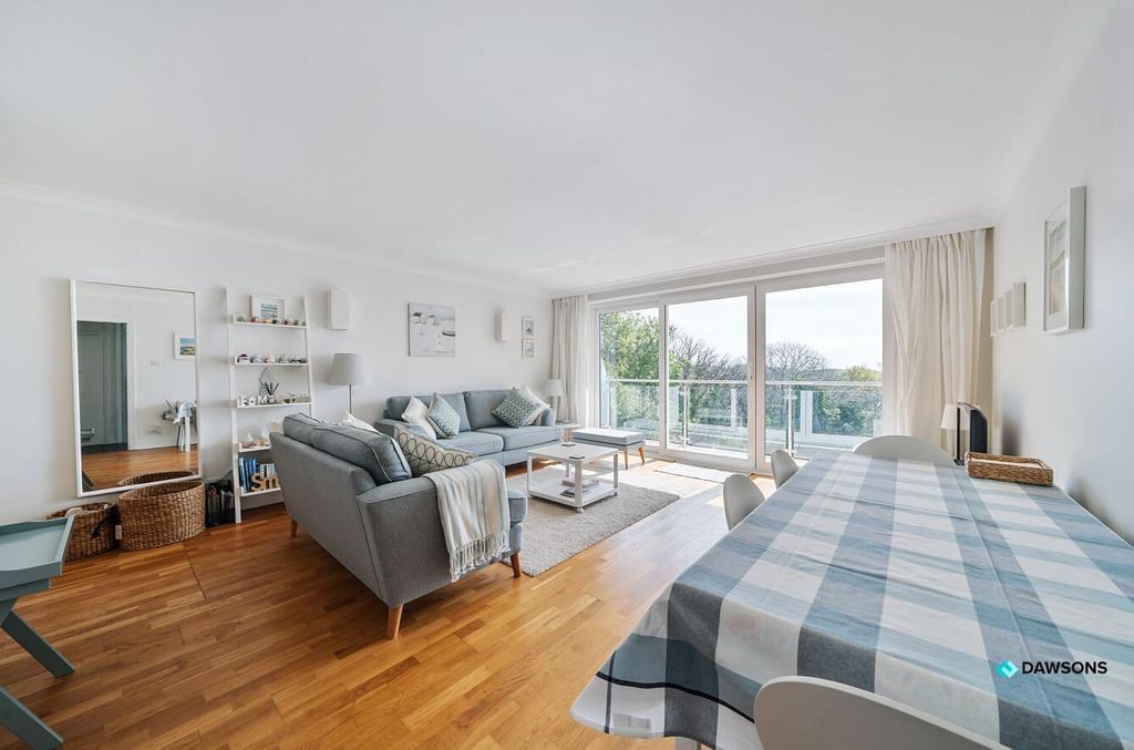 Property photo 2 of 26 7Ddde5B5-69F9-445F-9A05-616131d80Dd2.Jpg