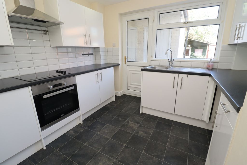 Property photo 2 of 13 Img_8260